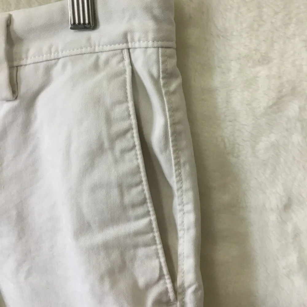 Banana Republic White Men Aiden Chino Shorts - Picture 4 of 15